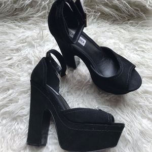Steve Madden "Grettta" Platform Ankle Strap Heels
